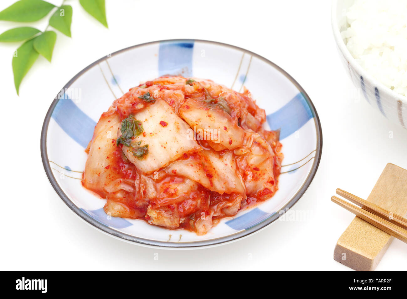 Kimchi (cibo Coreano) close up su sfondo bianco Foto Stock