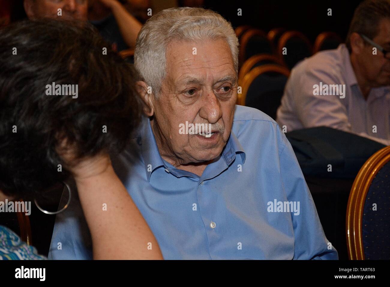 Ministro delle spedizioni ana isola politica, Fotis Kouvelis visto prima della riunione della SYRIZA Comitato centrale e il comitato elettorale. Foto Stock