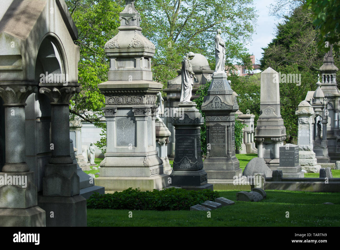 La storica Green-Wood cimitero è situato nel Parco di quartiere di pendenza di Brooklyn, New York, Stati Uniti d'America. Il cimitero è una Pietra Miliare Storica Nazionale. Foto Stock