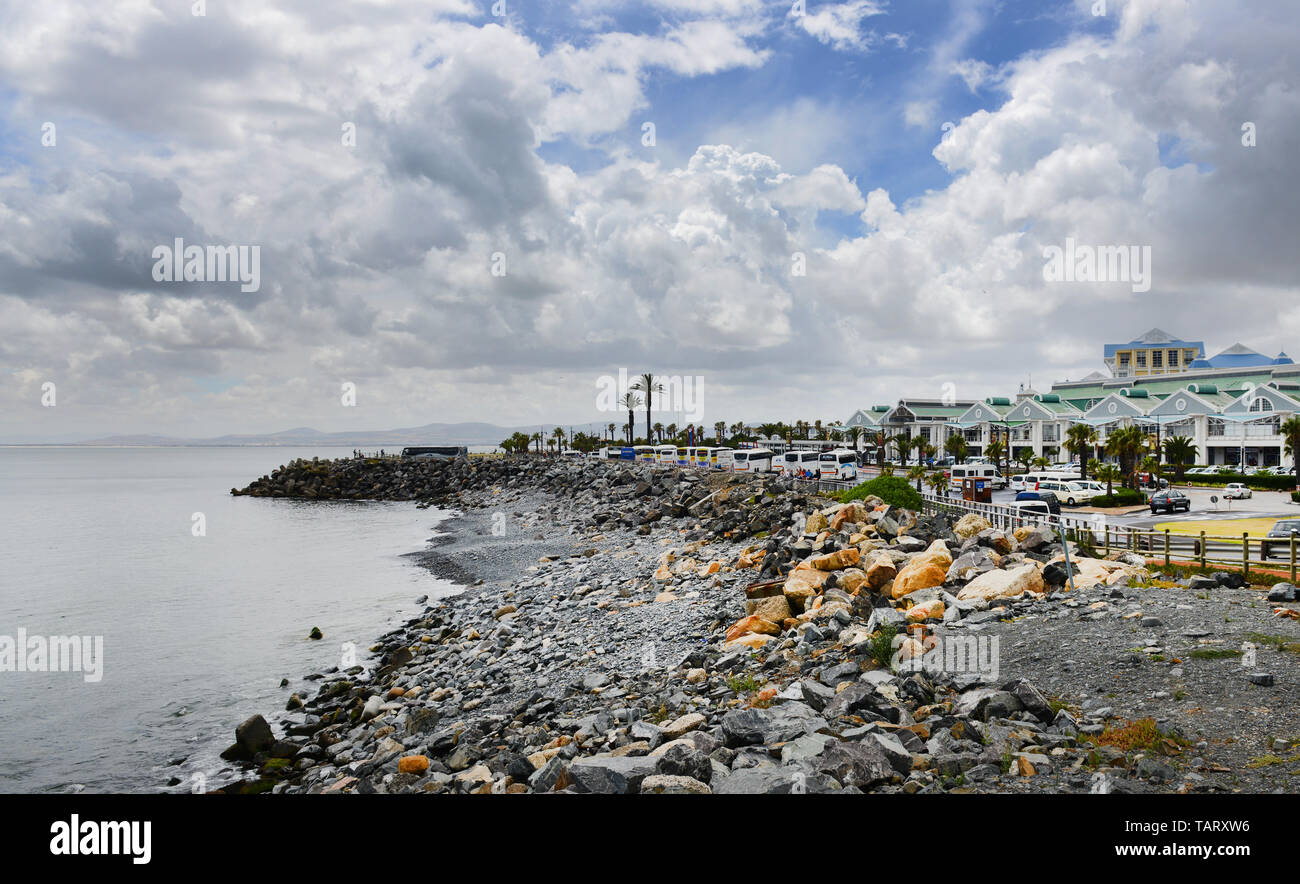 Città del Capo della costa vicino al Victoria Wharf shopping mall. Foto Stock