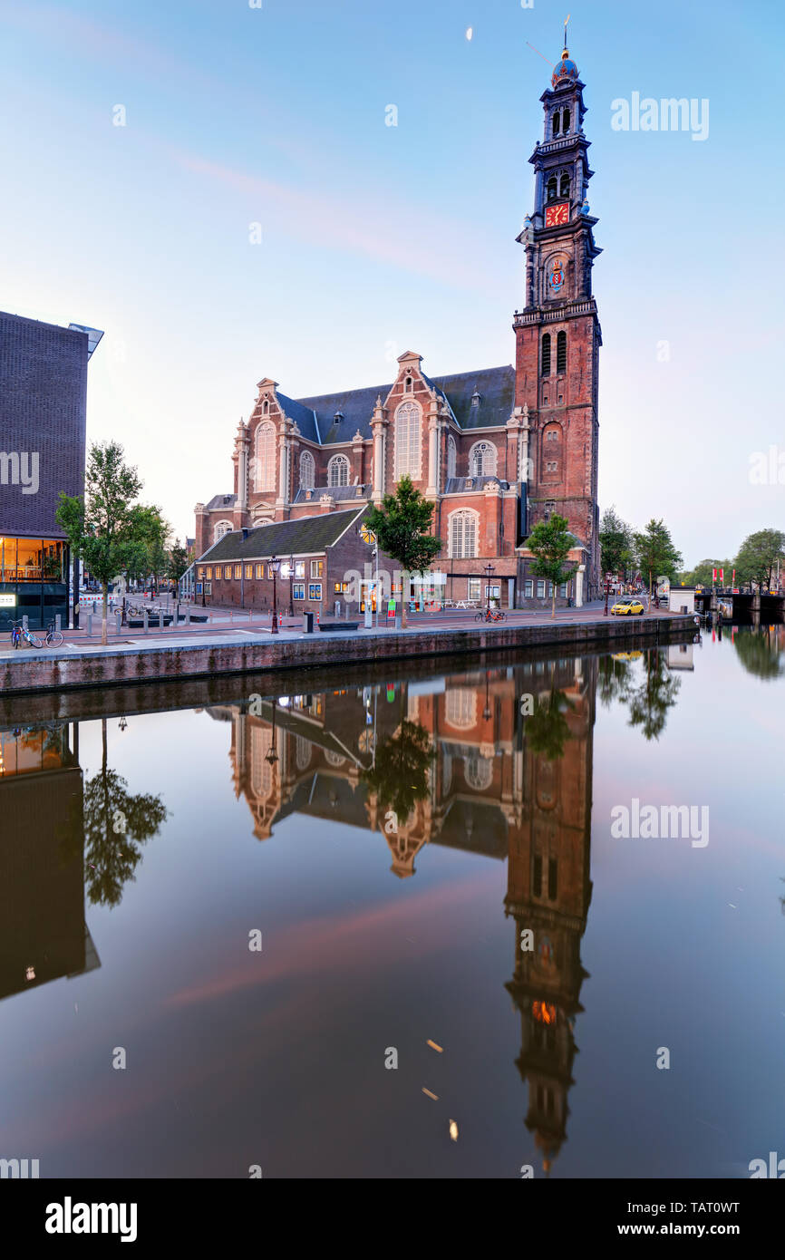 Canali di Amsterdam - chiesa Westerkerk, Paesi Bassi, Olanda, Europa Foto Stock