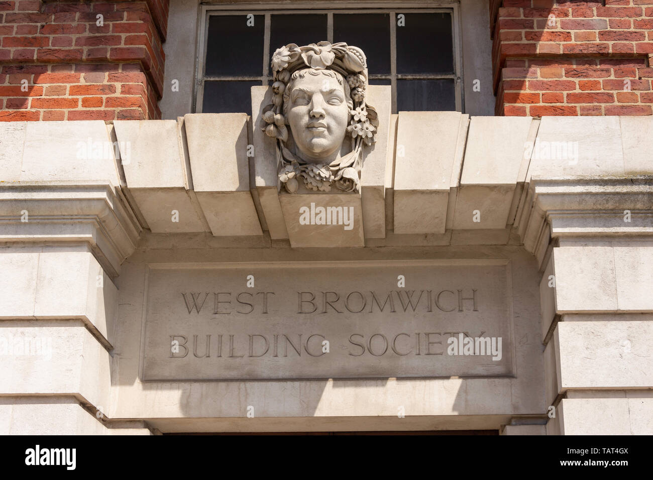 Ingresso a West Bromwich Building Society, High Street, West Bromwich, West Midlands, England, Regno Unito Foto Stock