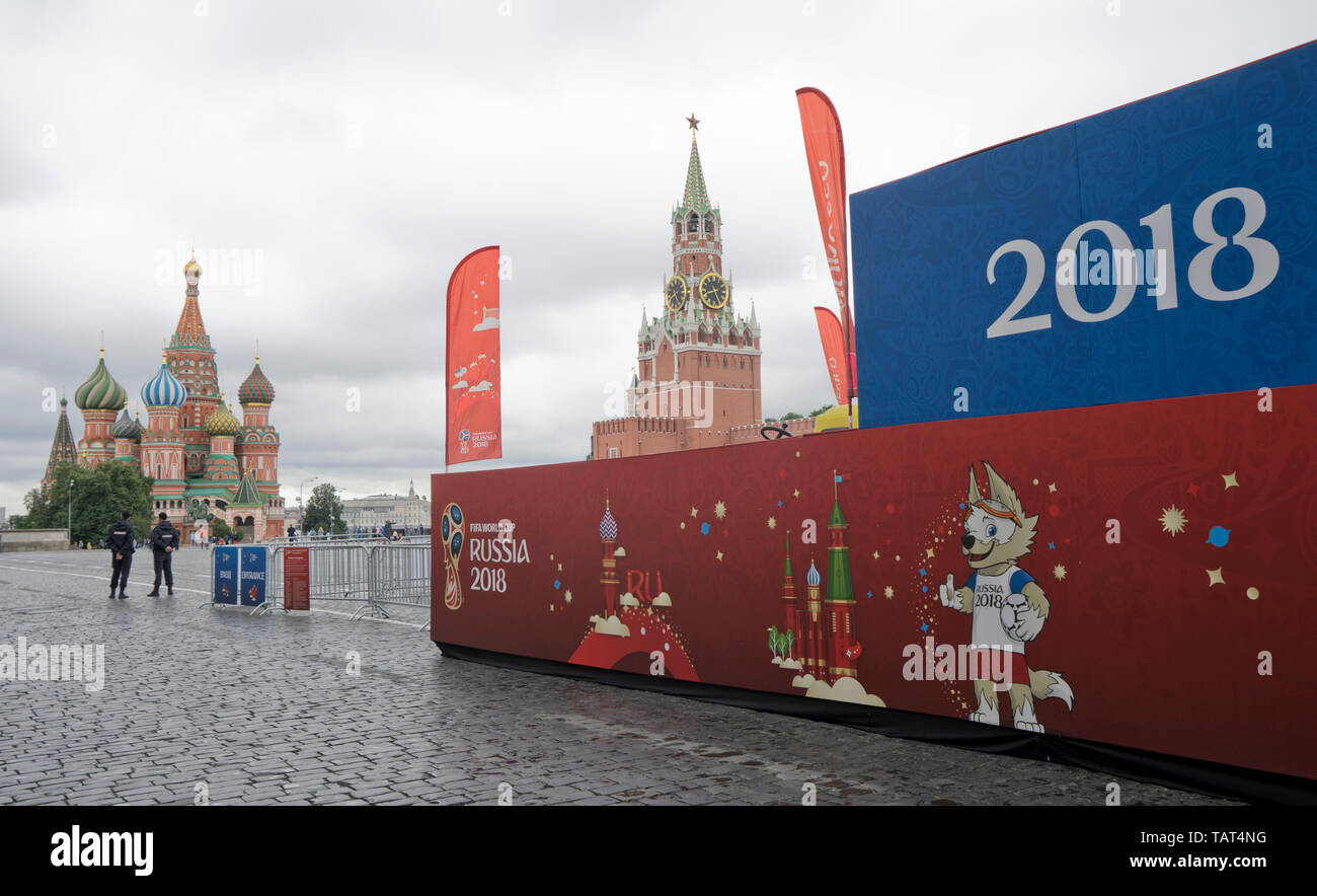 Russia Football World Cup 2018 banners alla Piazza Rossa di Mosca, Russia Foto Stock