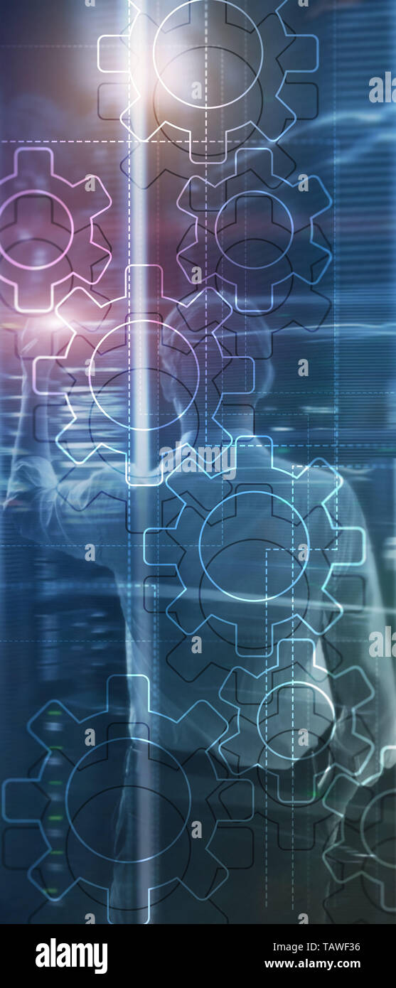 Panorama verticale Banner. Doppia esposizione meccanismo di ingranaggi su sfondo sfocato. Business e automazione di processi industriali concetto. Foto Stock