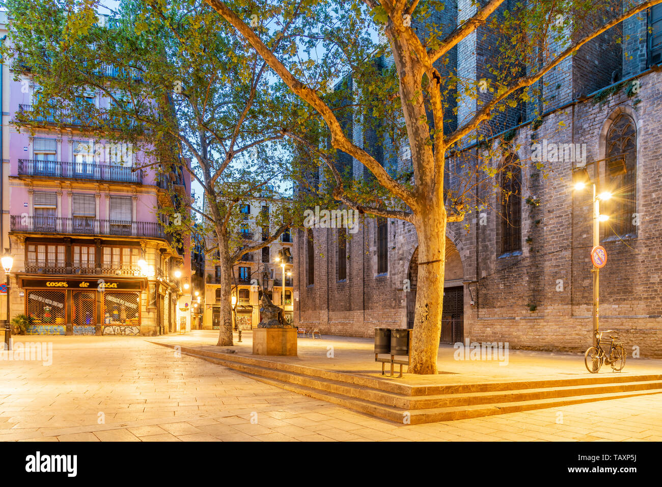 Plaça de Sant Josep Oriol, Quartiere Gotico di Barcellona, in Catalogna, Spagna Foto Stock