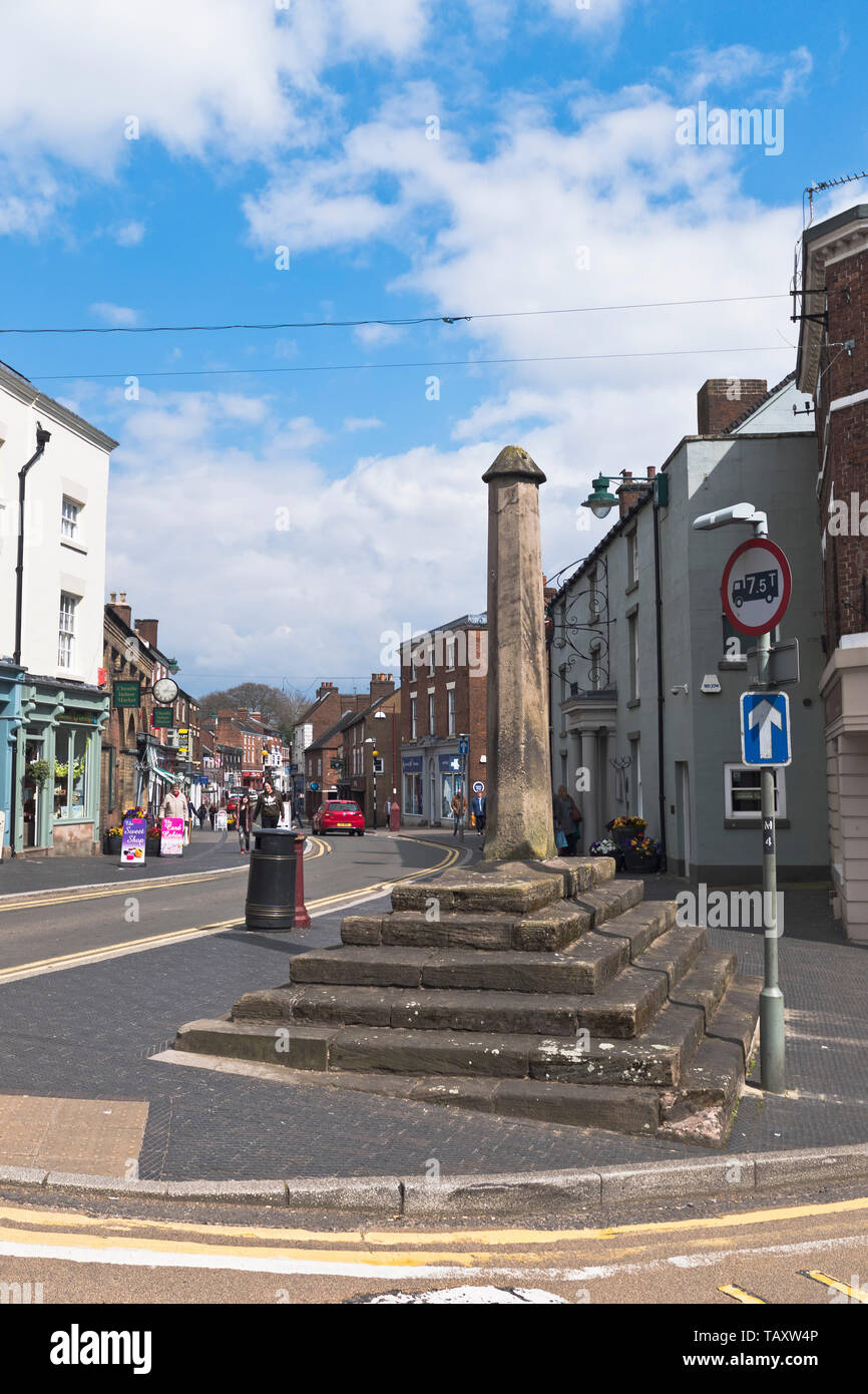 Dh Market Cross CHEADLE STAFFORDSHIRE High Street Foto Stock