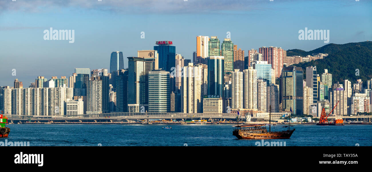 Una vista dello skyline di Hong Kong dal Victoria Peak, Hong Kong, Cina Foto Stock