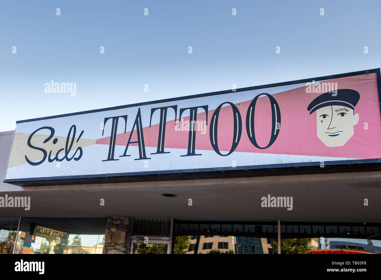 Tattoo store segno esterno di Santa Ana California USA Foto Stock