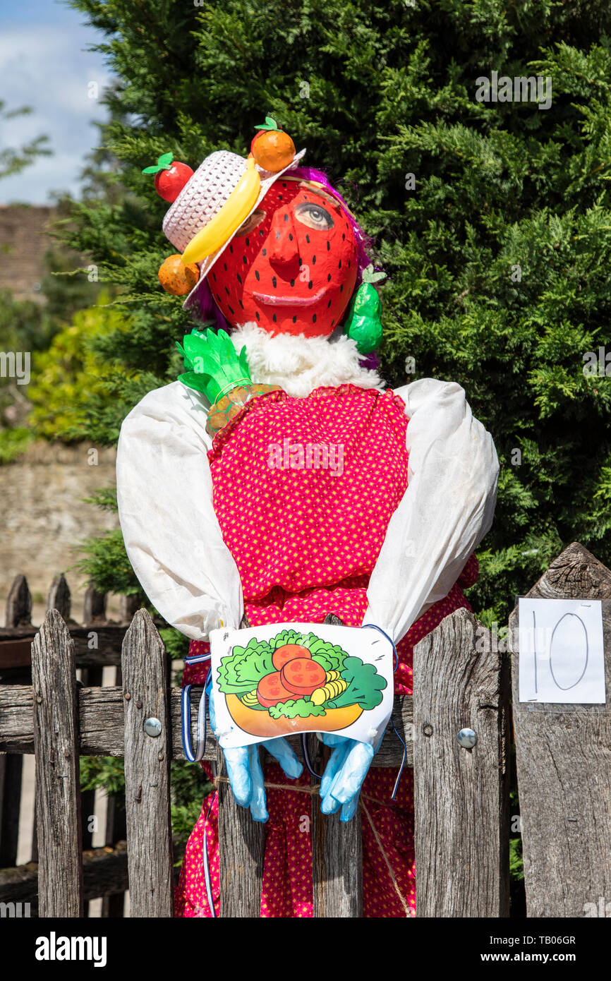 Lacock Village Annual Fundraising event - Scarecrow Trail, Lacock, Wiltshire, Inghilterra, UK Foto Stock