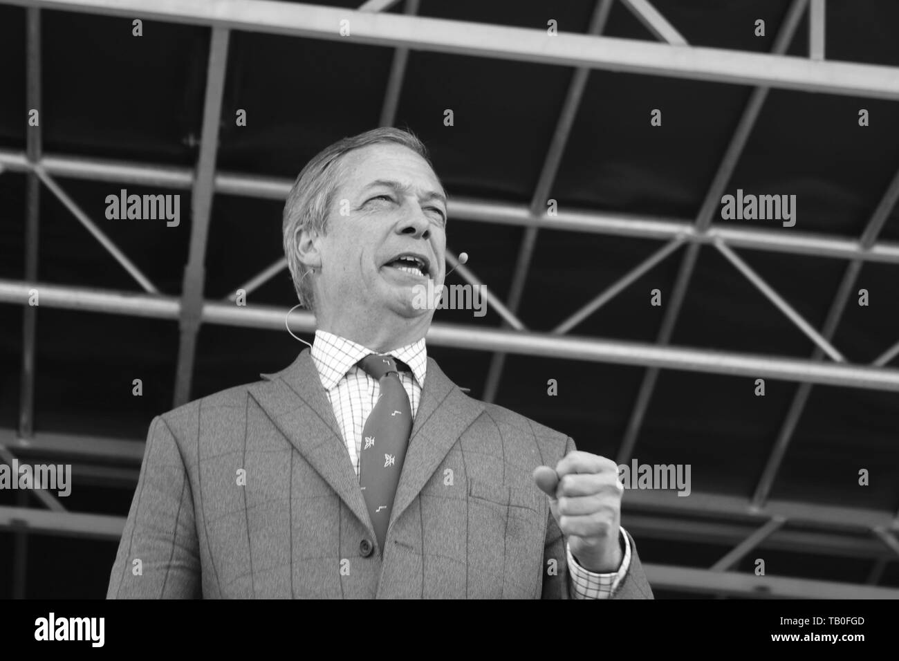 Brexit party leader Nigel Farage frequentando un rally al old hall country club Chester Regno Unito Foto Stock