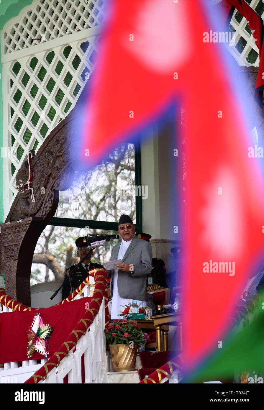 Kathmandu, Nepal. 29 Maggio, 2019. Primo ministro nepalese Khadga Prasad Sharma Oli partecipa alla celebrazione del Giorno della Repubblica a Kathmandu, Nepal, 29 maggio 2019. Credito: Sunil Sharma/Xinhua/Alamy Live News Foto Stock