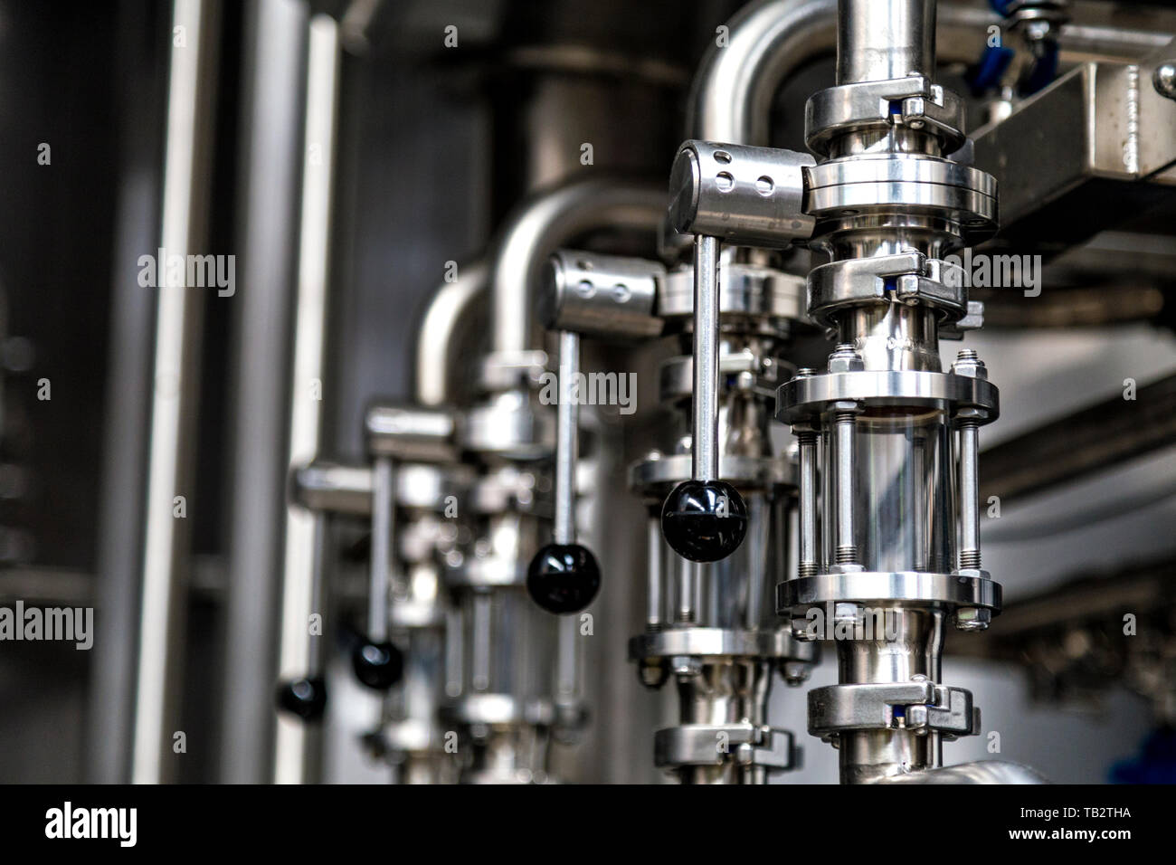 Close-up di Birra Birreria Attrezzature (birra piccola Brew Co, Londra, Regno Unito) Foto Stock