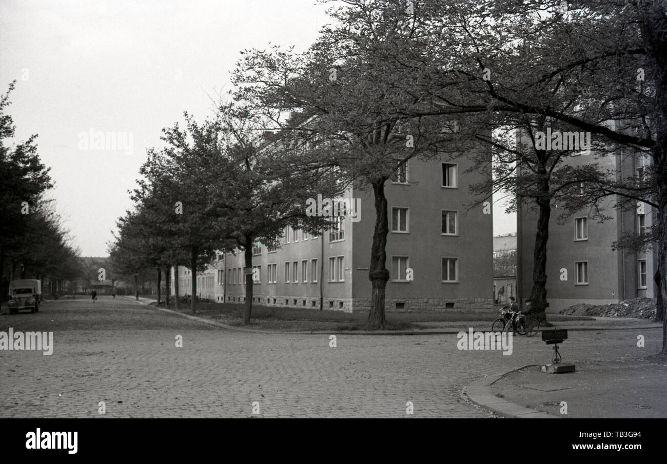 04.11.1958, Dresda, Bezirk Dresden, RDT - Vista Città. Nuovi edifici nel quartiere Striesen. 00S581104D652CAROEX.JPG [modello di rilascio: sì, proprietà ri Foto Stock