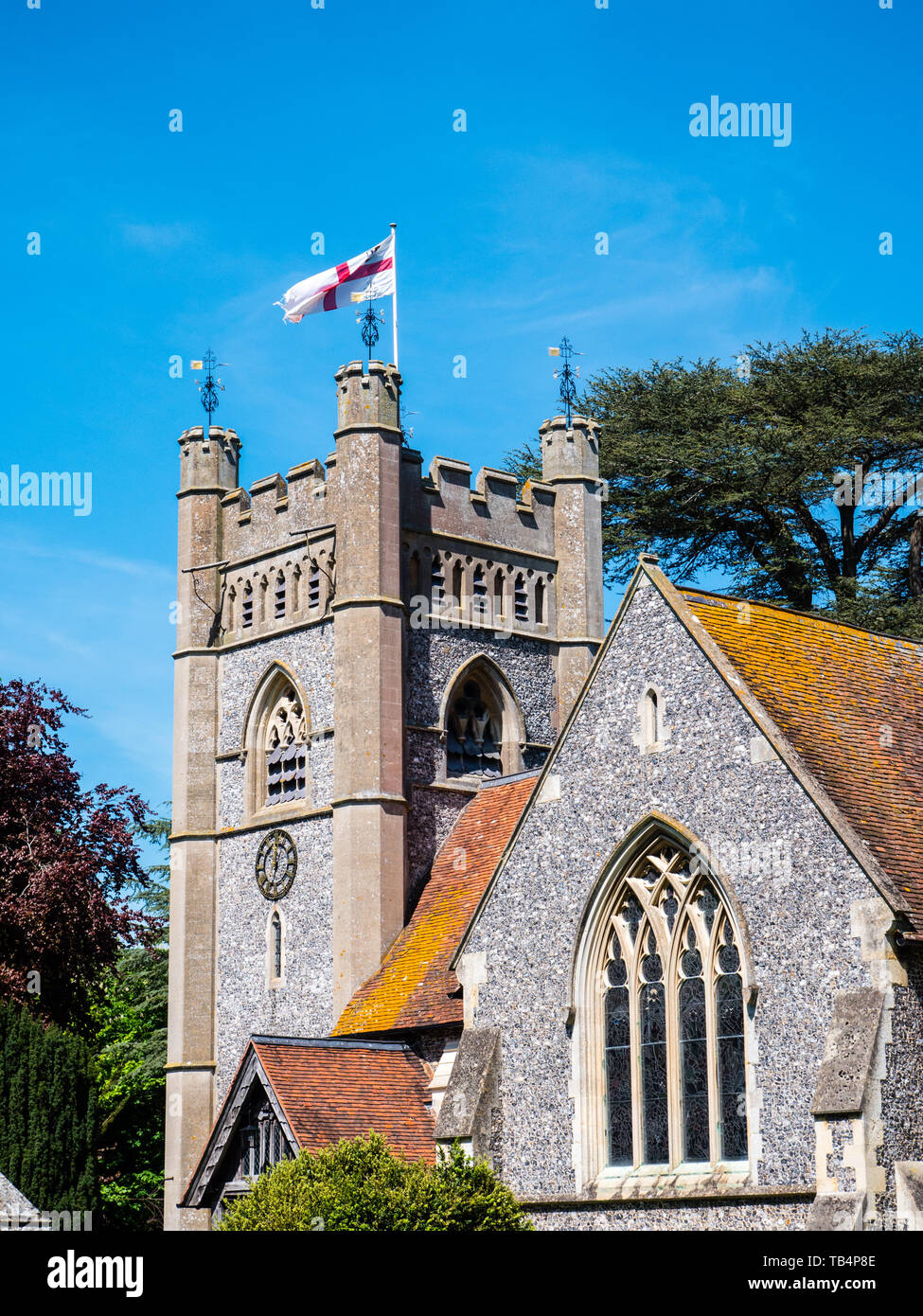 Santa Maria Vergine Chiesa Hambleden, utilizzato in TV mostrano buoni presagi, Buckinghamshire, Inghilterra, Regno Unito, GB. Foto Stock