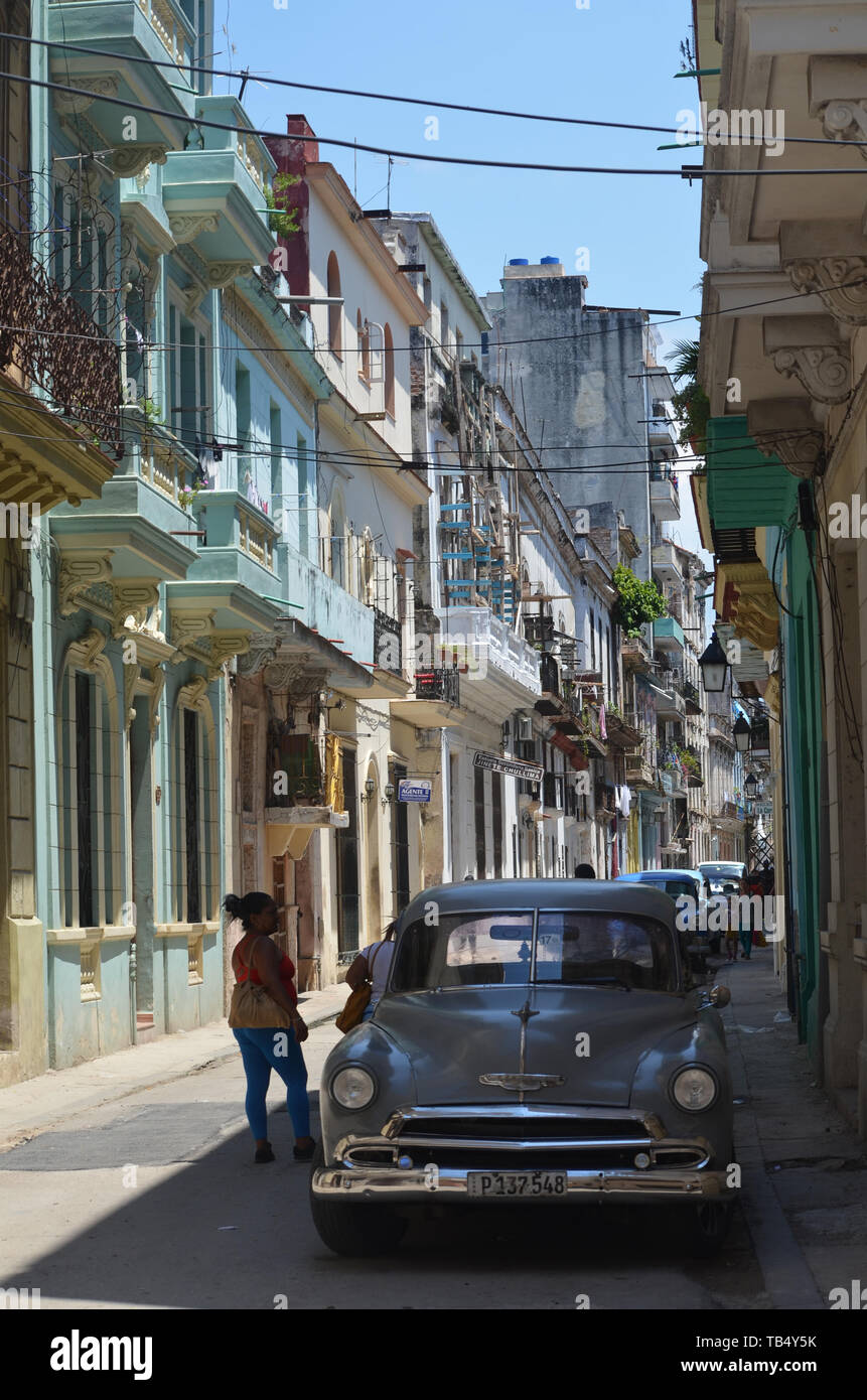 Vintage American cars a l'Avana, Cuba Foto Stock