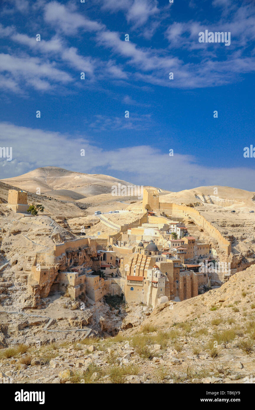 Mar Saba monastero sulla parete del Kidron nel deserto della Giudea Foto Stock