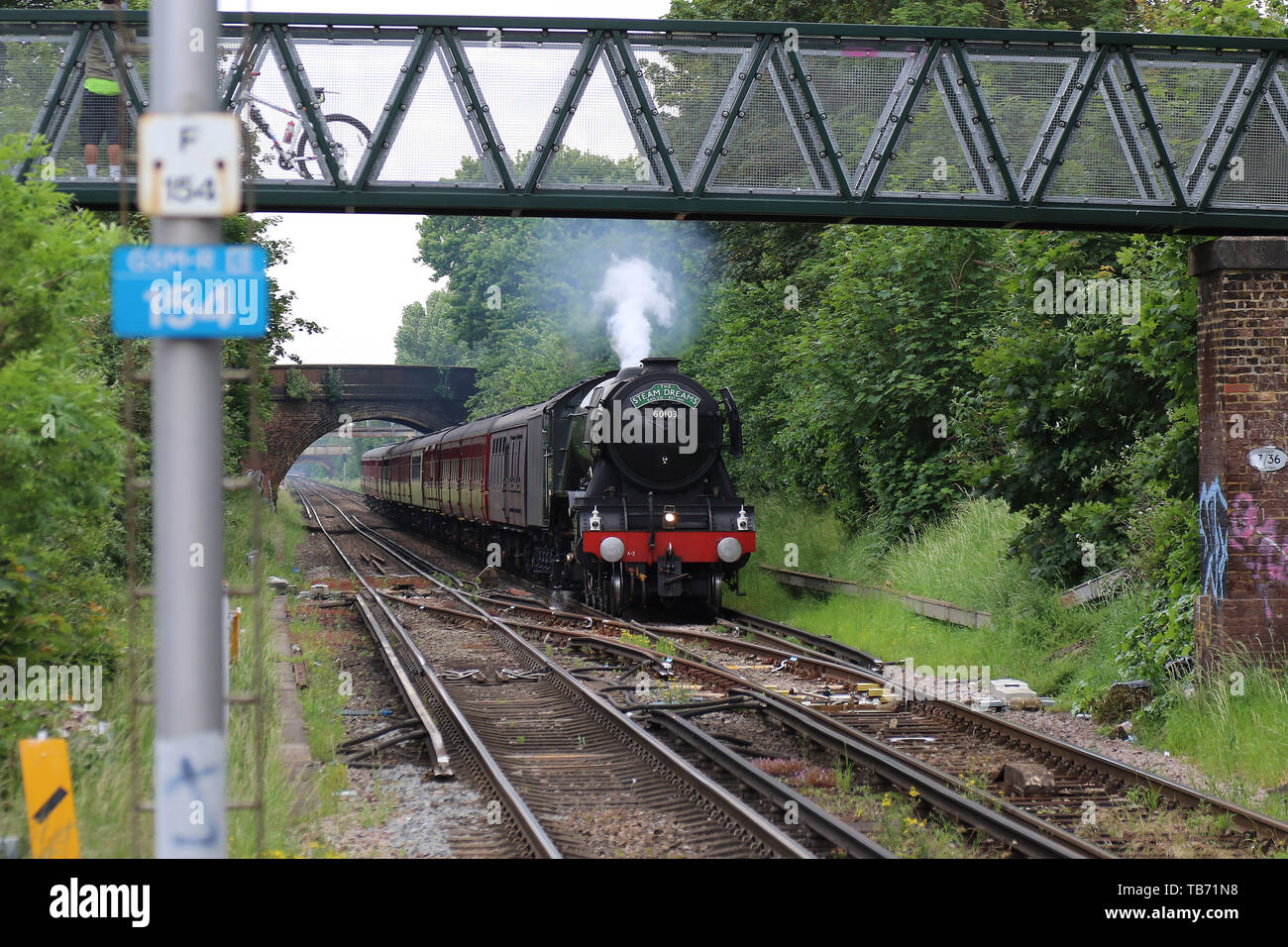 Flying Scotsman LNER Pacific Classe Lococmotive vapore, Hounslow stazione ferroviaria, LONDRA, REGNO UNITO, 30 maggio 2019, Foto di Richard Goldschmidt Foto Stock