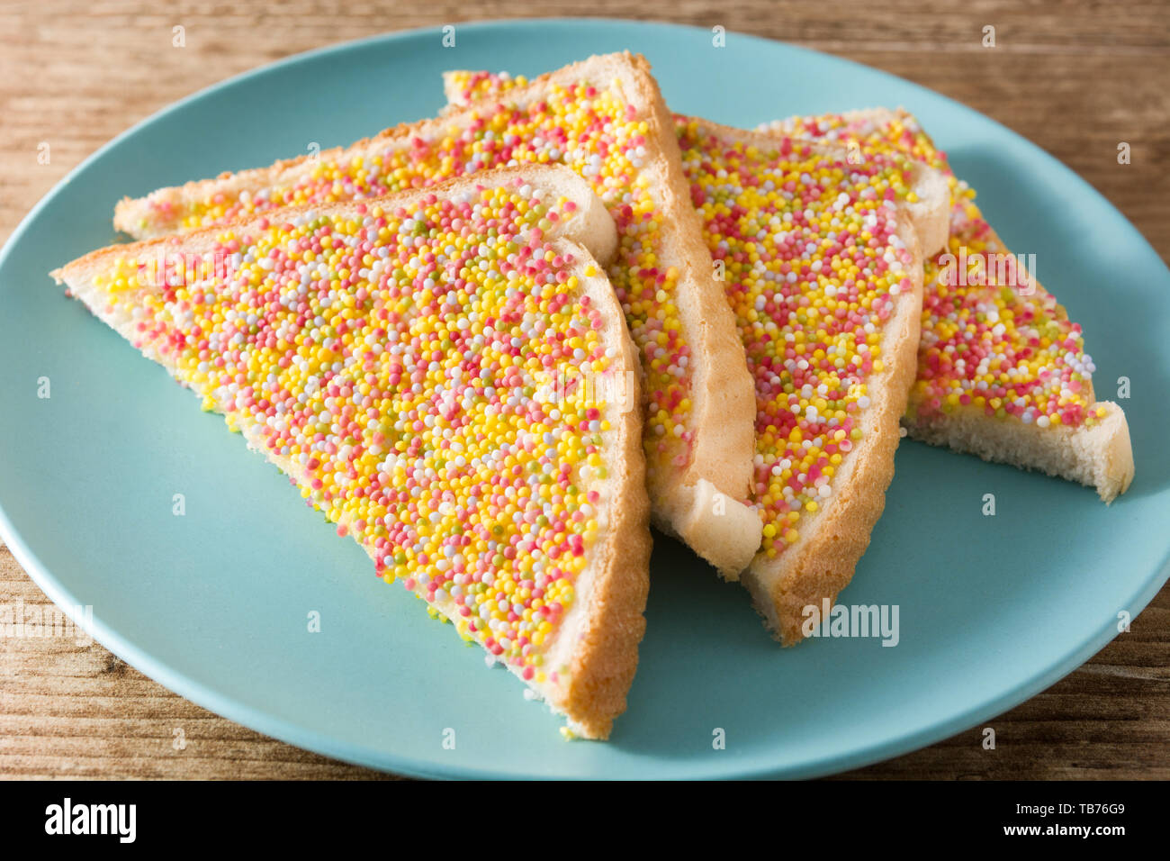 Tradizionale australiana fairy il pane sulla tavola di legno Foto Stock