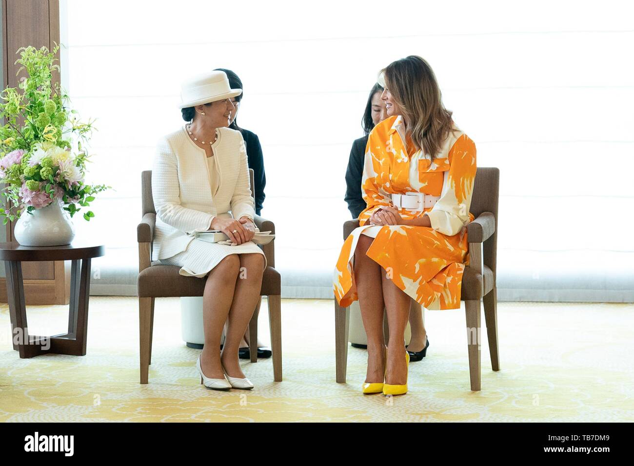 Stati Uniti La First Lady Melania Trump soddisfa con Masako imperatrice del Giappone durante una visita di congedo al Palace Hotel Maggio 28, 2019 a Tokyo, Giappone. Foto Stock