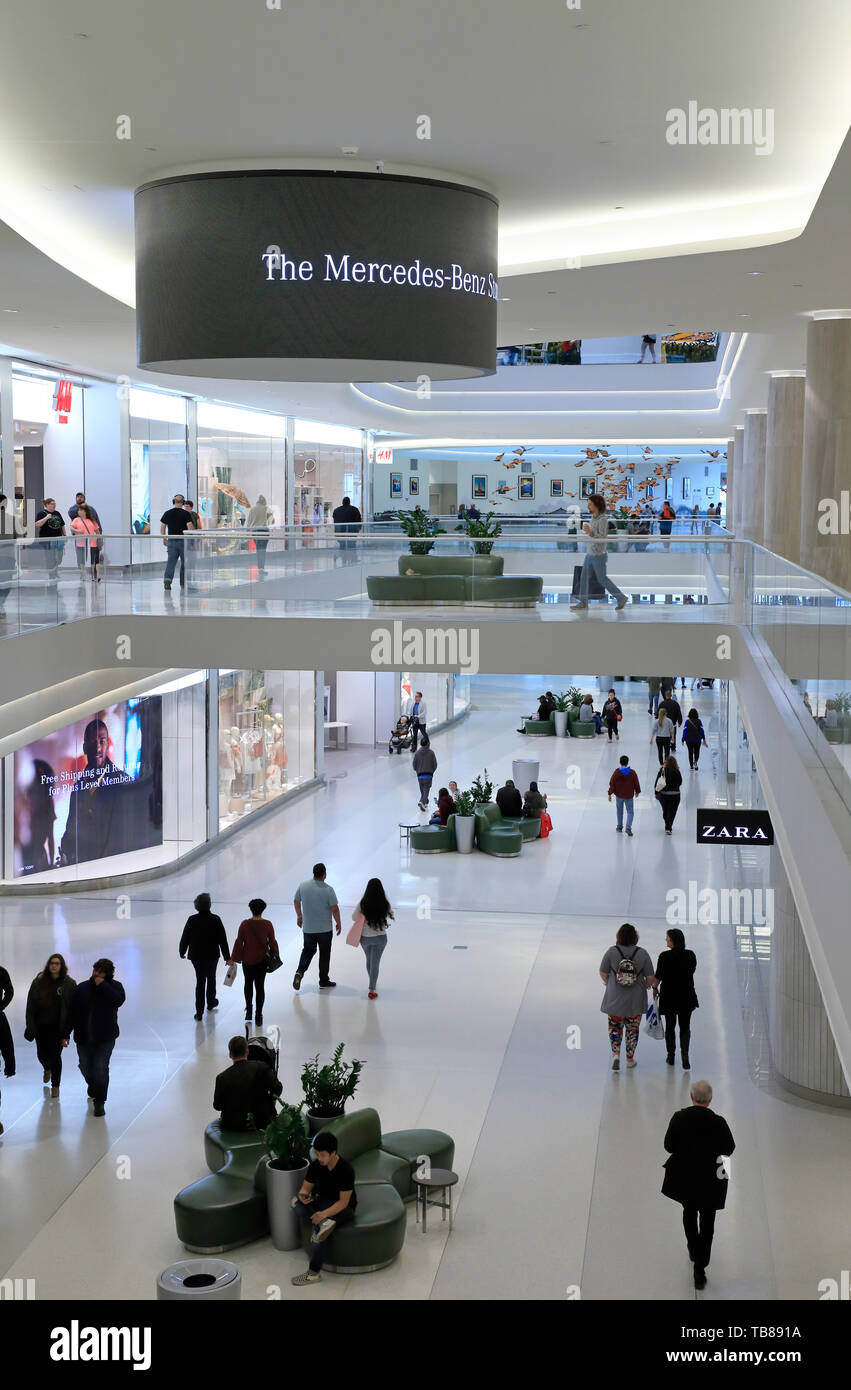 Vista interna del centro commerciale Mall of America, il più grande centro commerciale in Stati Uniti. Bloomington.Minnesota.USA Foto Stock