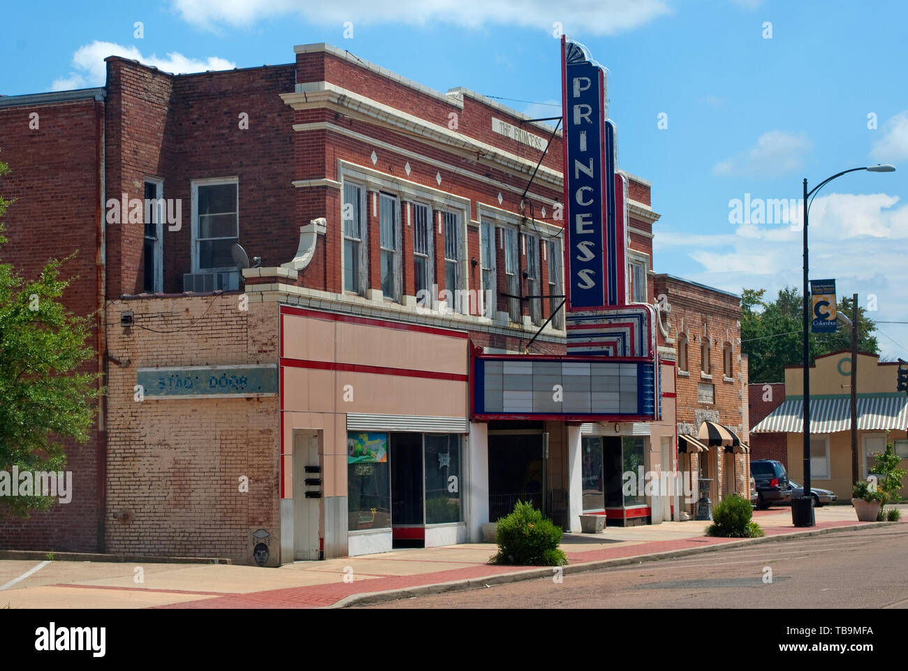 Il Teatro Principessa è raffigurato, Agosto 16, 2010, in Columbus, Mississippi​. Il teatro fu costruito nel 1924. Foto Stock