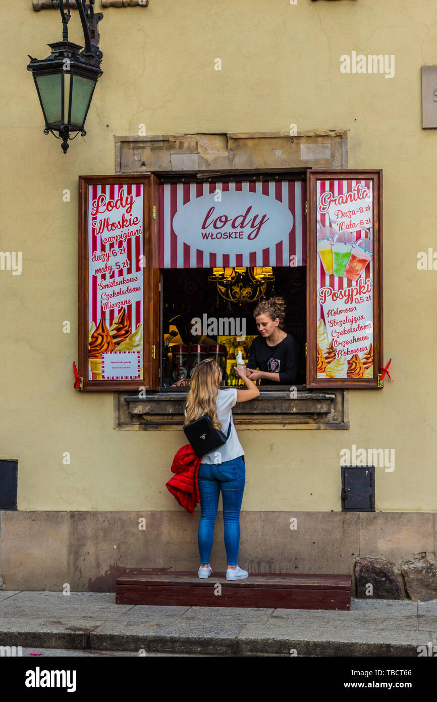 Una tipica vista nella città vecchia di Varsavia POLONIA Foto Stock