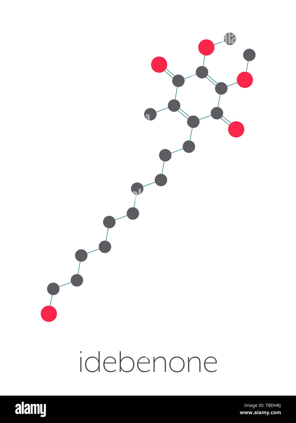 Idebenone molecola di farmaco. Stilizzata di scheletro di formula (struttura chimica). Gli atomi sono mostrati come codificati per colore cerchi collegati da legami sottili, su sfondo bianco: idrogeno (nascosto), carbonio (grigio), Ossigeno (rosso). Foto Stock