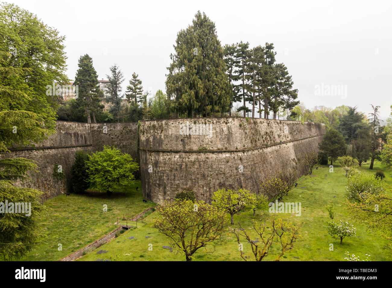 Bergamo, Italia. Le mura venete della Città Alta (città alta), un sito del Patrimonio Mondiale dai tempi della Repubblica di Venezia Foto Stock
