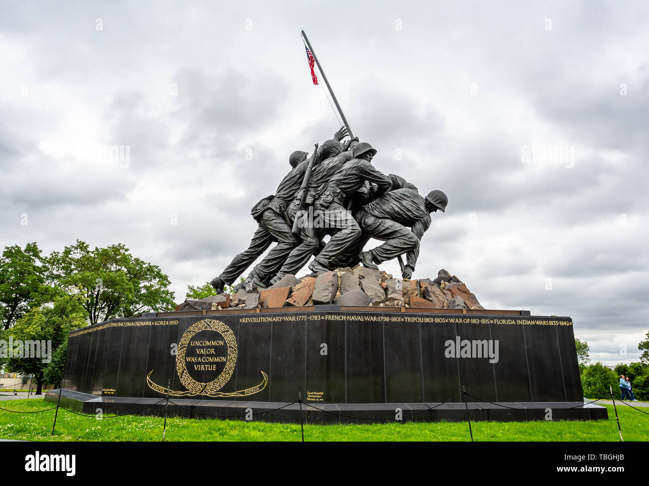 Stati Uniti Marine Corp War Memorial raffigurante la piantagione di bandiera su Iwo Jima in WWII in Arlington, Virginia, Stati Uniti d'America il 13 maggio 2019 Foto Stock