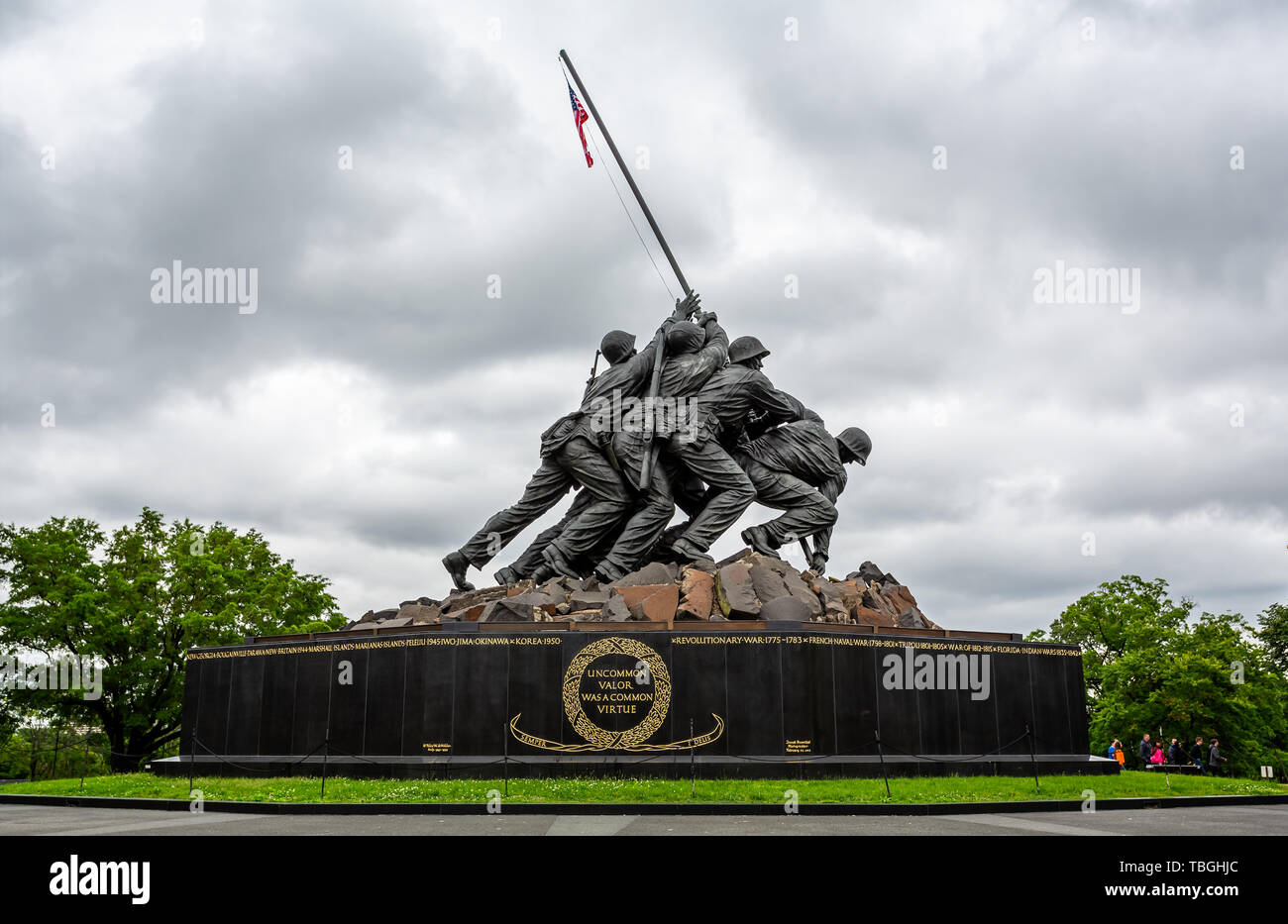 Stati Uniti Marine Corp War Memorial raffigurante la piantagione di bandiera su Iwo Jima in WWII in Arlington, Virginia, Stati Uniti d'America il 13 maggio 2019 Foto Stock