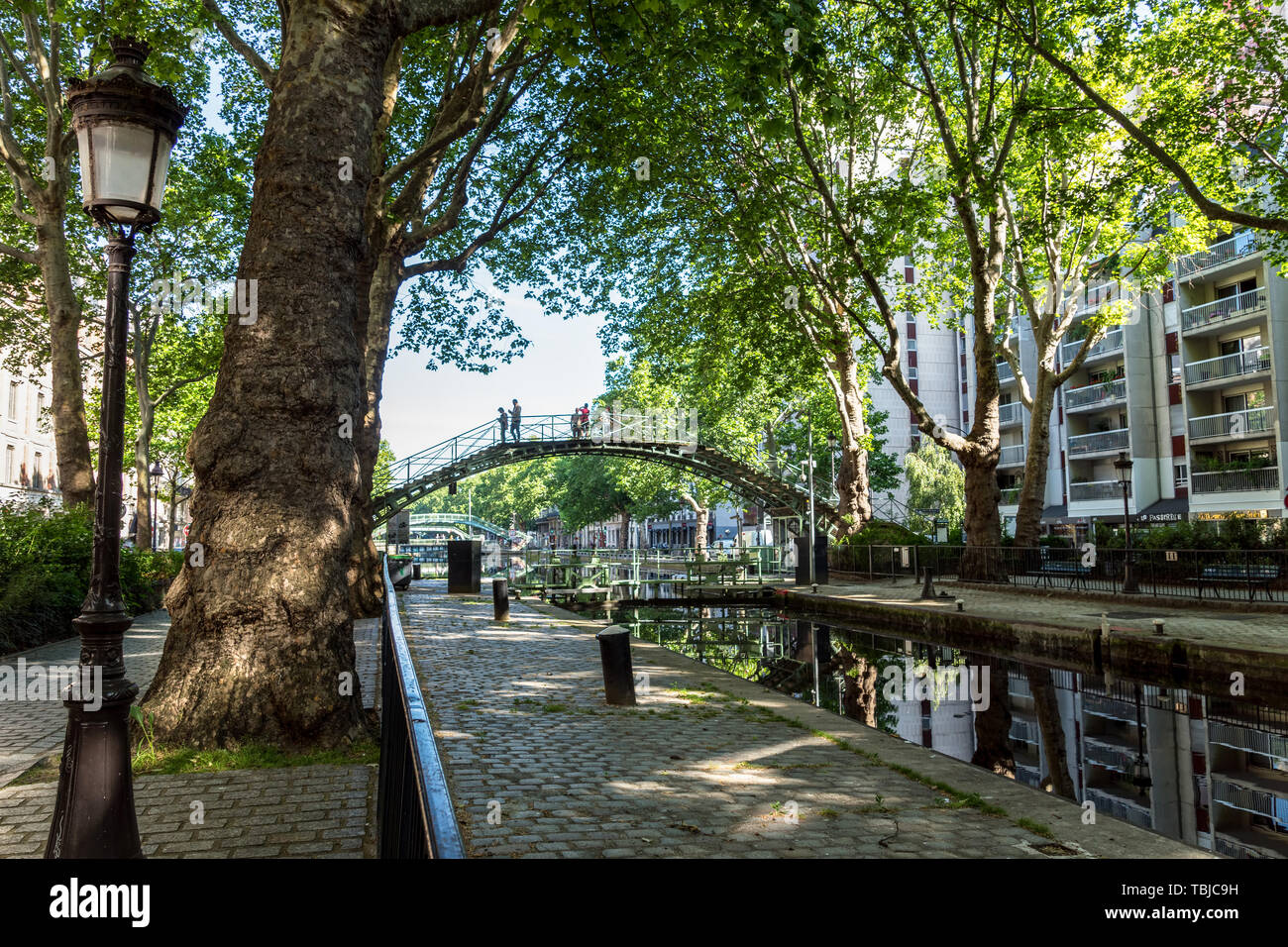 Ponte sul Canal Saint-Martin a Parigi Foto Stock