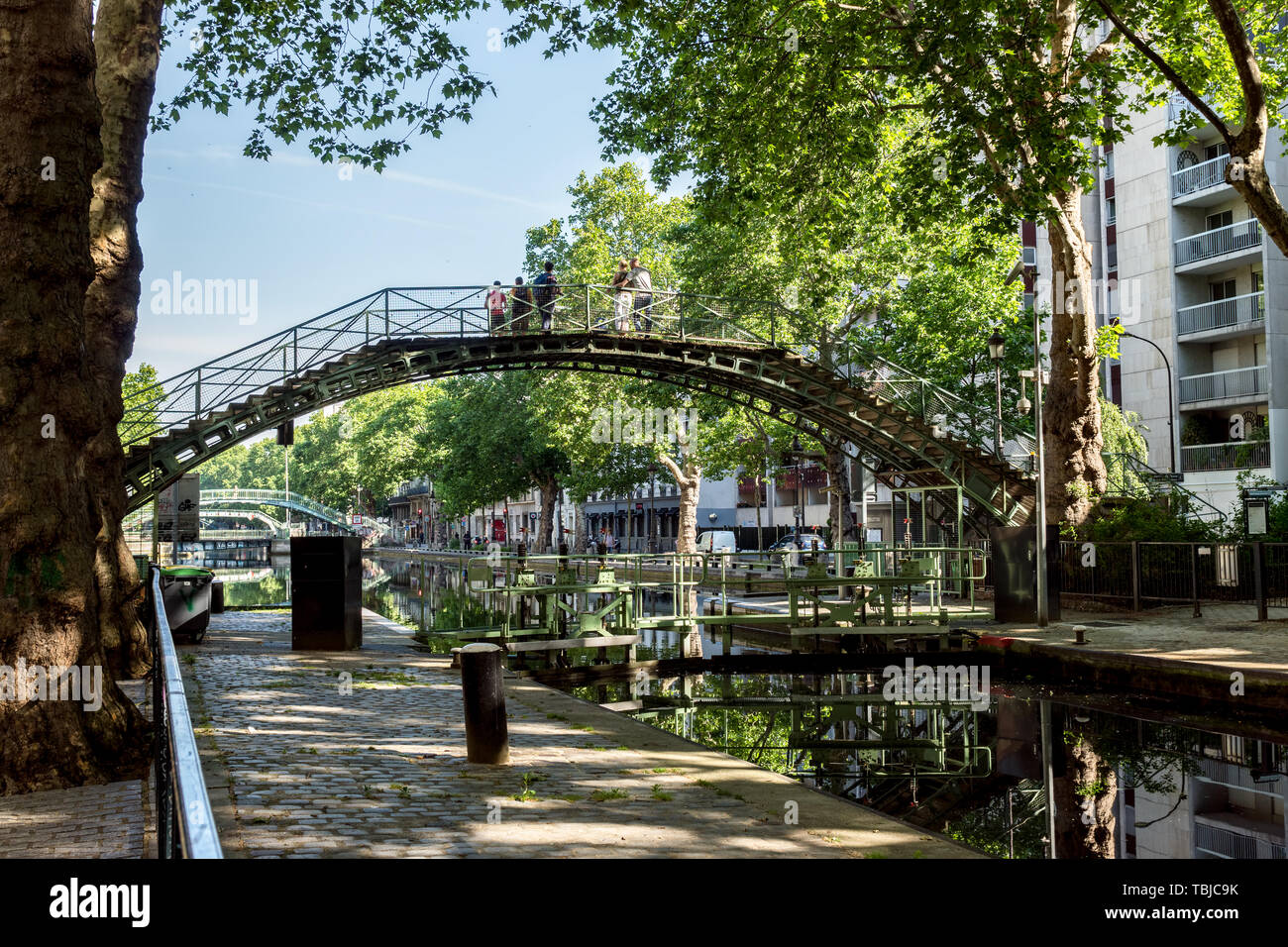 Ponte sul Canal Saint-Martin a Parigi Foto Stock