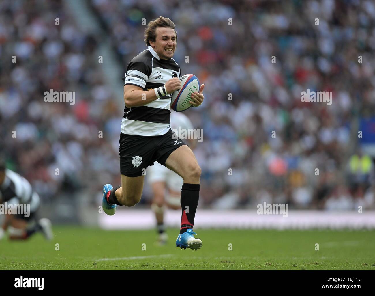 Stadio di Twickenham. Londra. Regno Unito. 2 Giugno 2019. Quilter Cup. Inghilterra XV v Babarians. Rhodri Williams (Babarians) fa una pausa. 02/06/2019. Credito: Sport In immagini/Alamy Live News Foto Stock