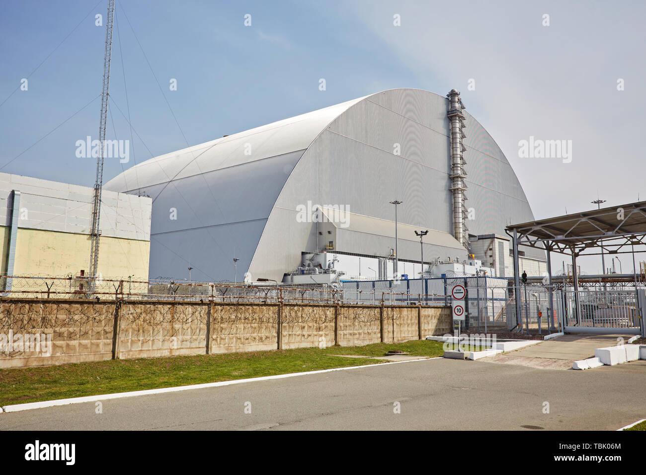 Il reattore 4 presso la centrale nucleare di Cernobyl con un nuovo parto. Global catastrofe atomica. Chernobyl Zona di esclusione. Pripjat nella zona di sa Foto Stock