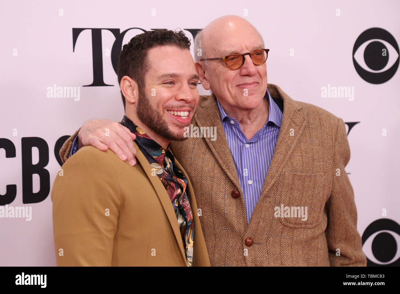 2019 Tony Awards premere giuncata tenutosi presso il Sofitel. Dotato di: Robin de Jesus, Mart Crowley dove: New York New York, Stati Uniti quando: 01 maggio 2019 Credit: Giuseppe Marzullo/WENN.com Foto Stock