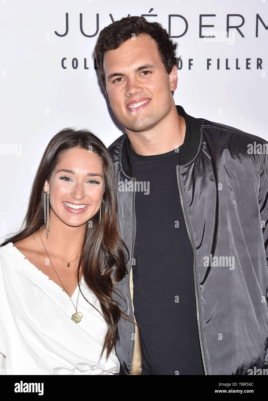 CARSON, CA - 01 giugno: Parker Schmidly Henry (L) e cacciatore Henry frequentare 2019 iHeartRadio Wango Tango a La dignità Salute Sport Park a giugno 01, 2019 a Carson, California. Foto Stock