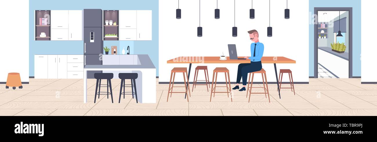 Imprenditore seduti al tavolo del bar business man utilizzando notebook Processo di lavoro concetto moderno punto di caffè cucina piana interna piena lunghezza orizzontale Illustrazione Vettoriale