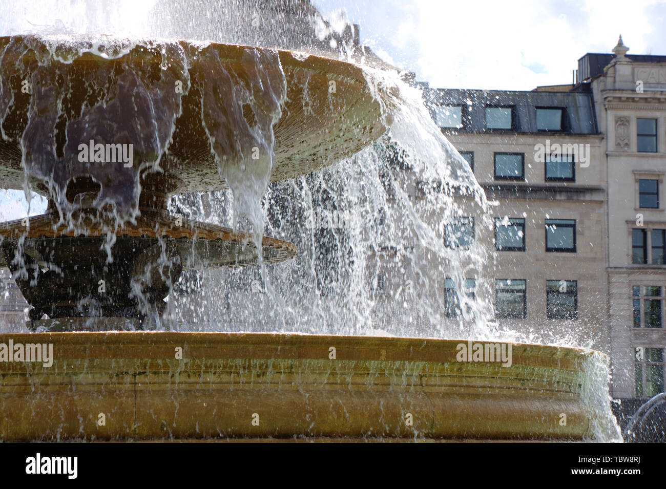 Fontana a Trafalgar Square a Londra. Foto Stock