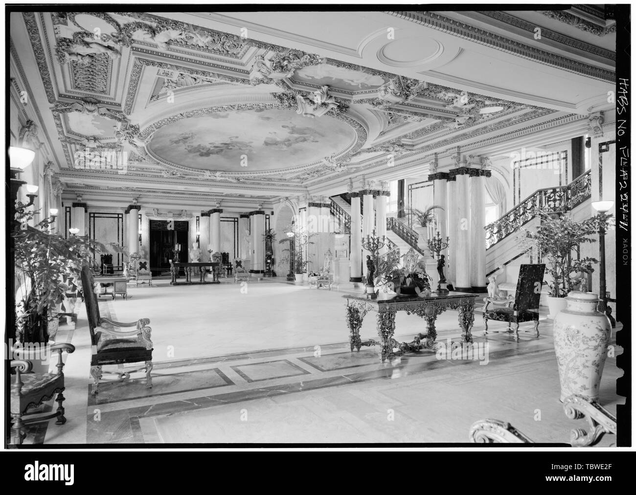 MAIN HALL, VISTA DALLA NORTH Henry M. Flagler Mansion, Whitehall Way, Palm Beach, Palm Beach County, Florida Foto Stock