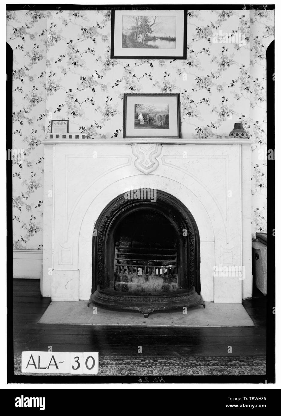 Storici edifici americano sondaggio E. W. Russell, fotografo, Giugno 7, 1935 MANTEL IN MARMO E CAMINO, SECONDO PIANO Giudice John Casa di Bragg, 1906 Spring Hill Avenue, Mobile, County, AL Foto Stock