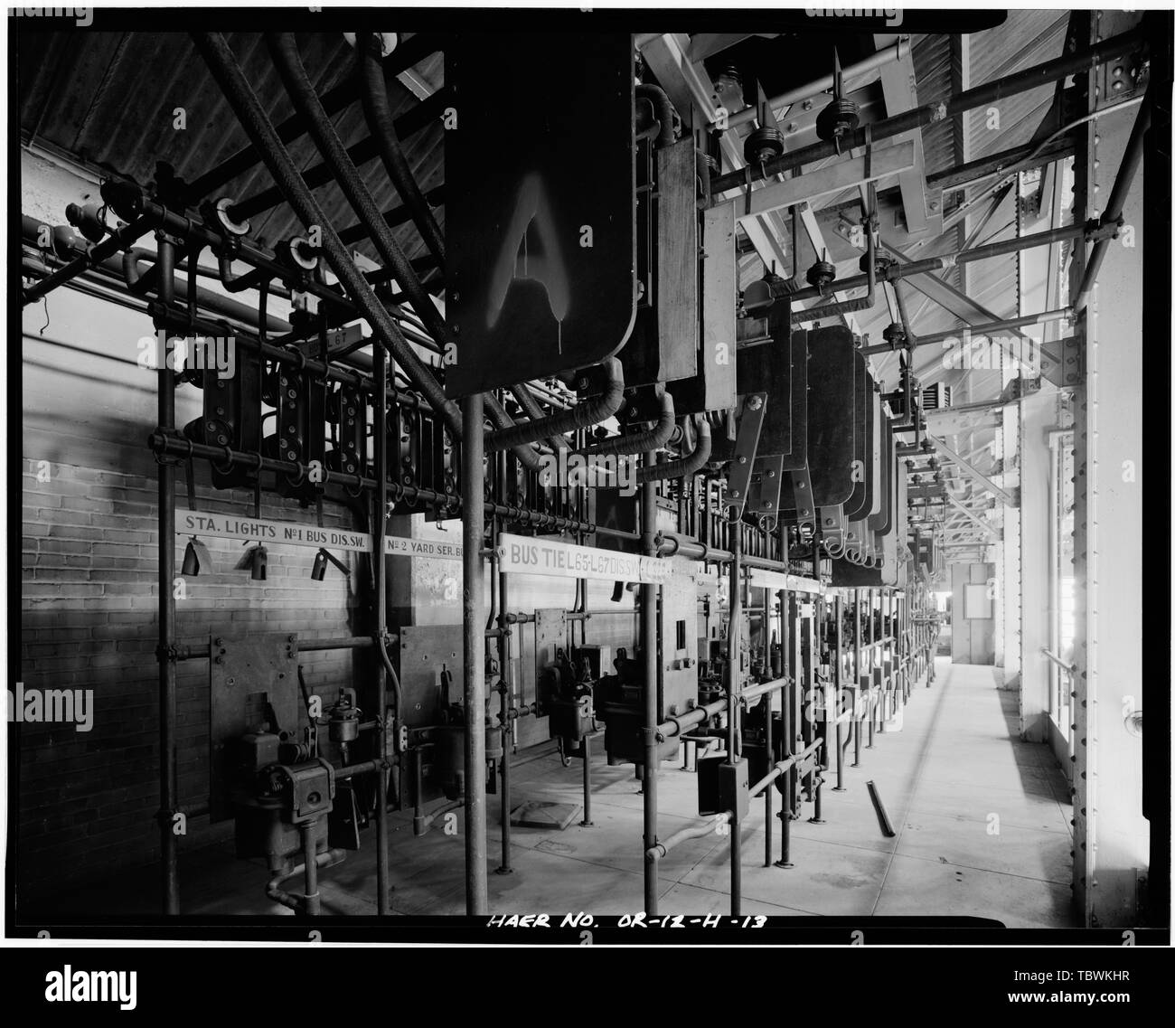MEZZANINE, guardando verso nord-ovest Portland General Electric Company, turbina edificio, 1841 Southeast Water Street, Portland, Multnomah County, o Foto Stock