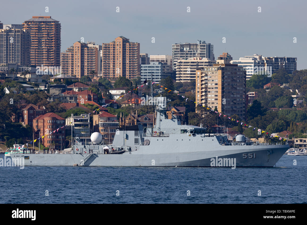 HTMS Krabi (OPV-551) nell'offshore nave pattuglia (OPV) della Marina Militare tailandese nel porto di Sydney. Foto Stock