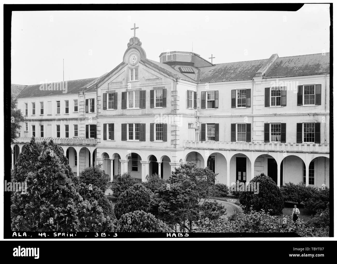 Storici edifici americano sondaggio E. W. Russell, fotografo, 7 maggio 1936 nord elevazione (anteriore) GUARDANDO VERSO SUD EST Spring Hill College, edificio principale, la vecchia strada di Shell, Spring Hill, Mobile County, AL Foto Stock