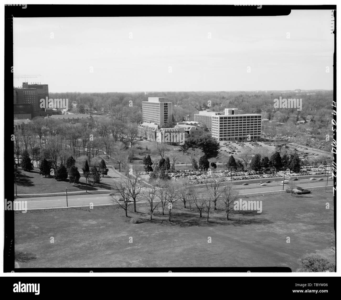Gli istituti nazionali di Sanità, 9000 Rockville Pike, Bethesda, Montgomery County, MD Wilson, Luca mi Wilson, Helen Woodward Jeffers, T C Nevelson, Louise Dean, Edward Clarence Pietro, George Freeland Pietro, Walter G A. B. Triglia e società Marzo e Peter Roosevelt, Franklin Delano, Johnson Lyndon Baines Shannon, James Marston, Robert Robinson e Associates, Inc., imprenditore Robinson, Judith, campo squadra Dyer, Dolores, trasmettitore Smalling, Walter, fotografo Brierton, Joan, storico Hooper, Carol, storico Foto Stock