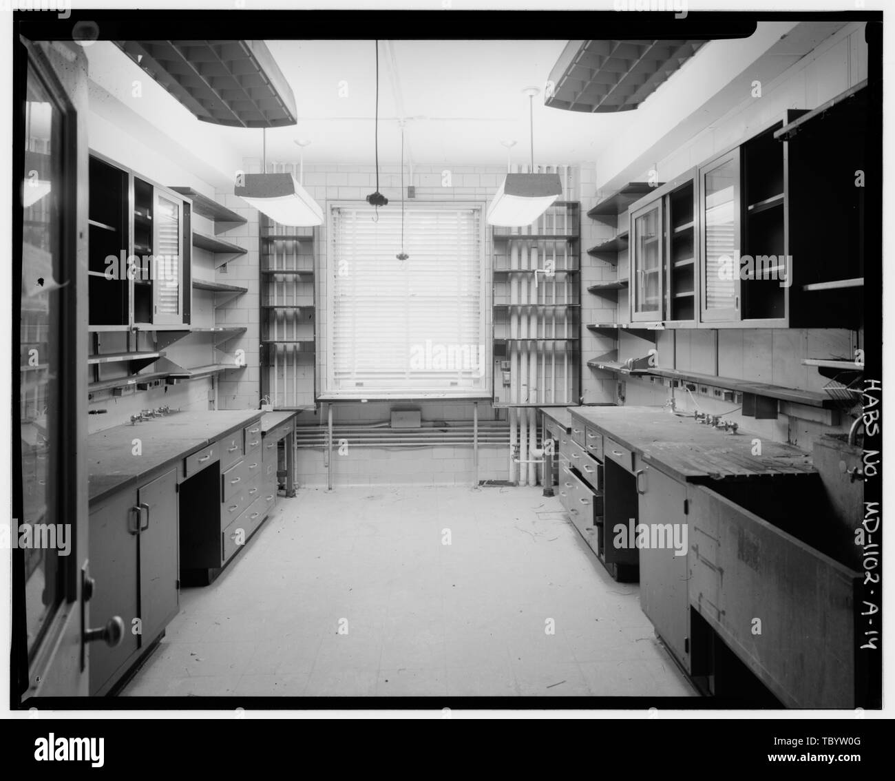 Gli istituti nazionali di sanità, igiene industriale Laboratory, 9000 Rockville Pike, Bethesda, Montgomery County, MD Wolcott, J Winthrop, Jr George A. Fuller Company Samuel J. Crewell Iron Works Walter S. Phelps granito dolce compagnia della società siderurgica Aerofin Corporation B. F. Società Sturtevant Ohio società iniettore leggendo, Pratt e cady James freddo porta di storage Company J. P. Pfeiffer e figlio Dyer, Rolla e von Ottingen, Wolfgang G Donahue, Dennis D Robinson e Associates, Inc., imprenditore Gaudreau, William un, L, contraente Hooper, Carol, campo squadra Fetzer, Kristin, campo squadra Robinson, Judith, Foto Stock
