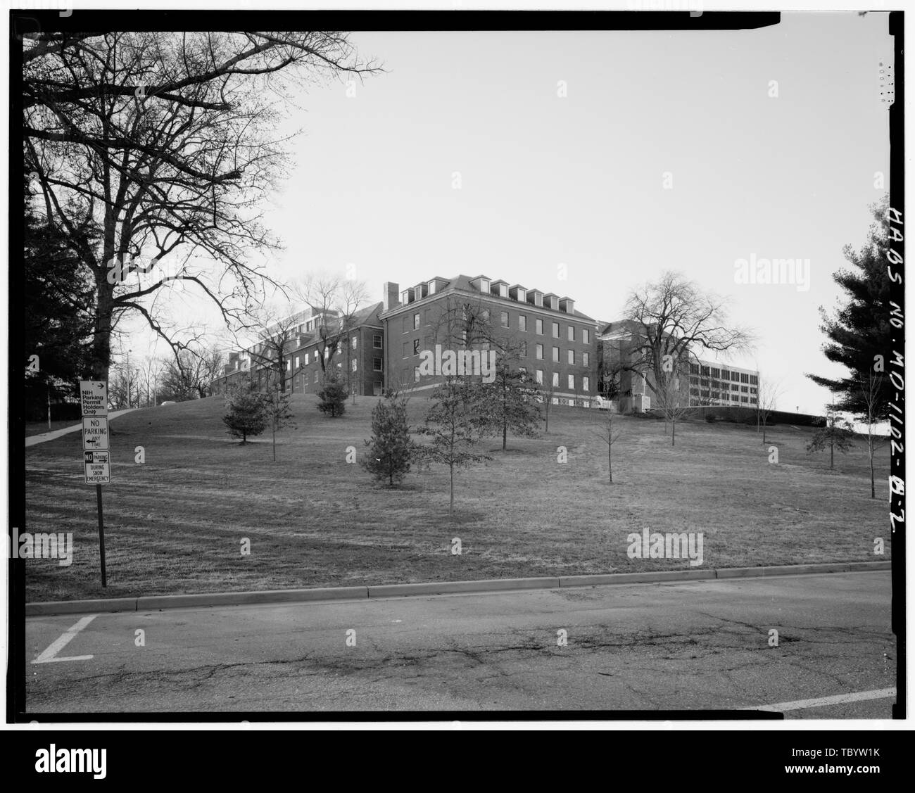 Gli istituti nazionali di Sanità, Istituto Nazionale contro il cancro, 9000 Rockville Pike, Bethesda, Montgomery County, MD Simon, Louis Adolphe George A. Fuller Company Voegtlin, Carl Parran, Thomas Wilson, Luca mi Morgenthau, Henry Robinson e Associates, Inc., imprenditore Oudens e Knoop, architetti, PC, imprenditore Edgington, Justin B, campo squadra Bobeczko, Laura L, campo squadra Robinson, Judith H, project manager Dyer, Delores, trasmettitore Smalling, Walter, fotografo Brierton, Joan M, storico Foto Stock