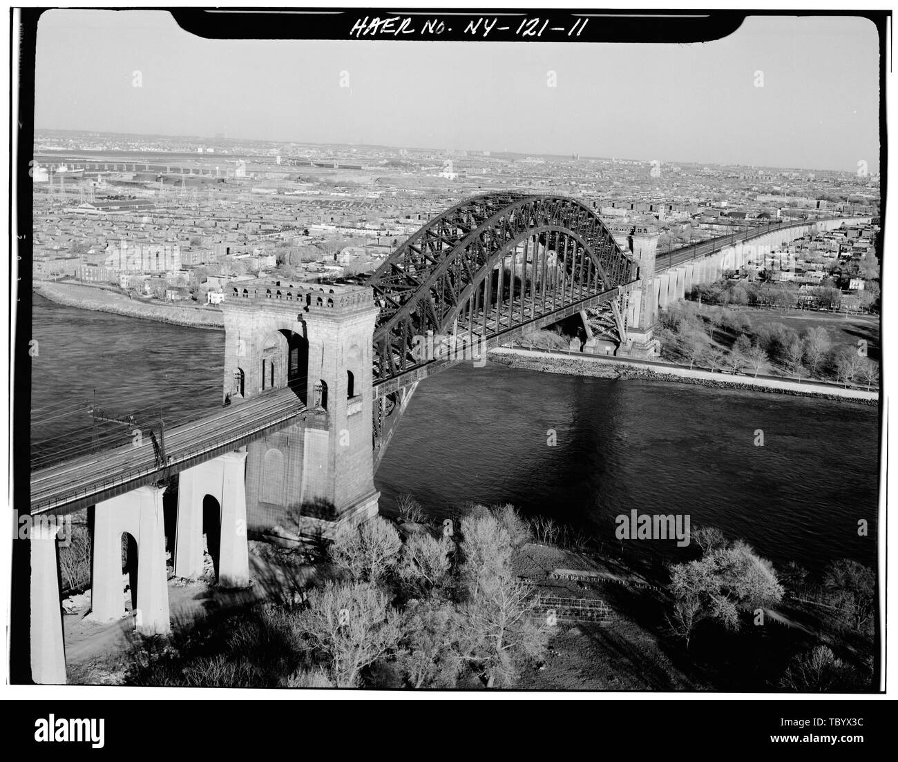 New York il collegamento di RR Hell Gate Bridge. Queens, Queens Co., NY. Sec. 4207, MP 7.29. (Vedere HAER n. NY88 per ulteriore documentazione su questo sito). A nord-est del corridoio ferroviario, Amtrak itinerario tra JerseyNew New York e nuovo Stato YorkConnecticut linee, New York New York County, NY Foto Stock