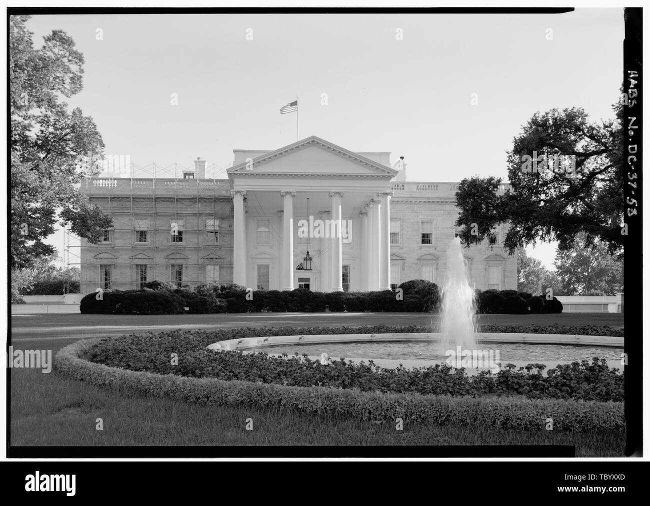 A nord la vista in elevazione di una completa elevazione, con fontana Casa Bianca, 1600 Pennsylvania Avenue, Northwest, Washington, Distretto di Columbia, DC Foto Stock