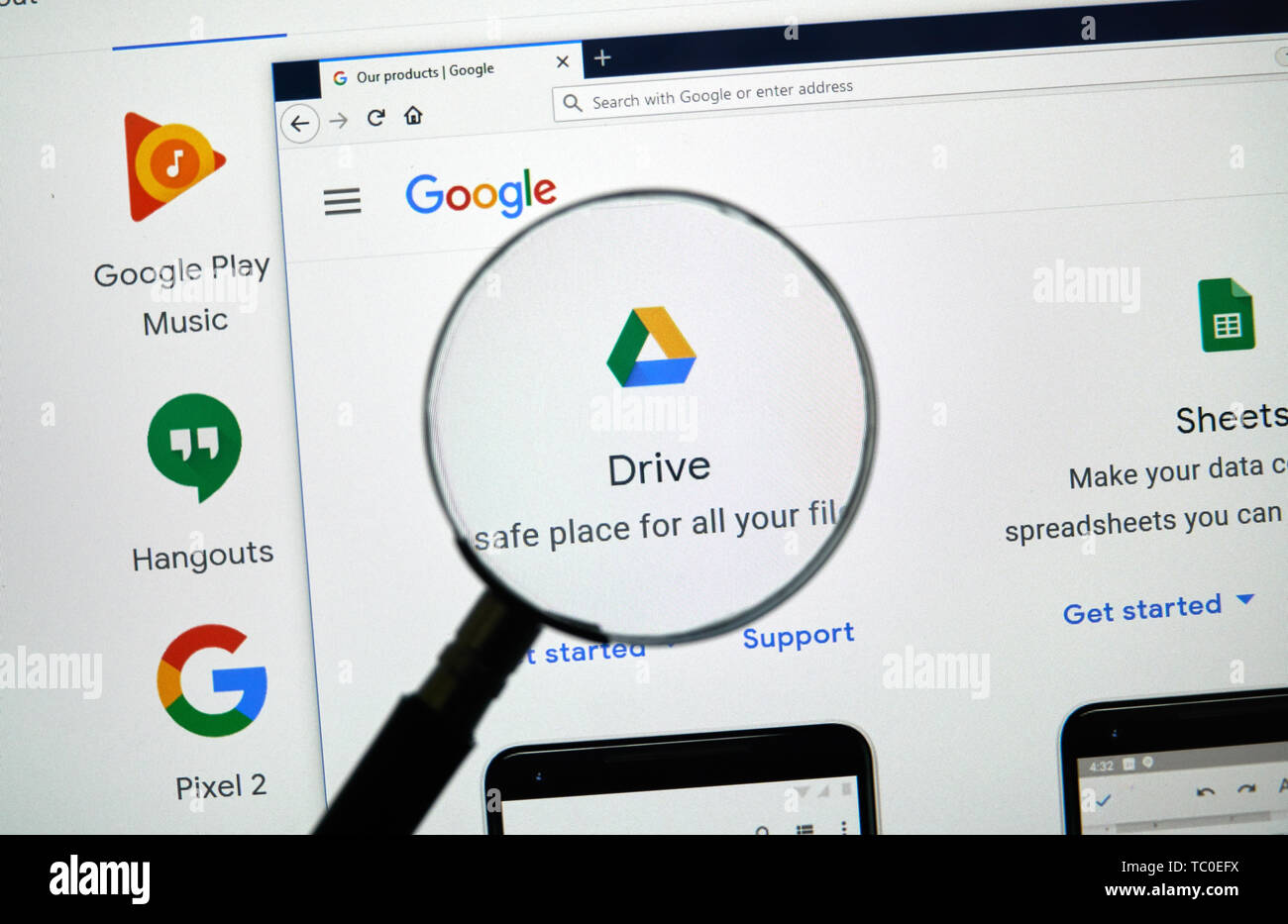 MONTREAL, Canada - 26 Aprile 2019: Google Drive logo e app su una home page. Google è una multinazionale americana tecnologia azienda specializzata o Foto Stock