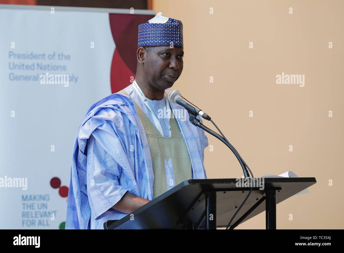 Nazioni Unite, New York, USA, Giugno 04, 2019 - Tijjani Muhammad-Bande, Rappresentante permanente di Nigeria presso le Nazioni Unite e Presidente eletto della Assemblea Generale durante la fase di apertura dei viventi in età di plastica un National Geographic presentano presso la sede delle Nazioni Unite a New York. Foto: Luiz Rampelotto/EuropaNewswire PHOTO CREDIT OBBLIGATORIO. | Utilizzo di tutto il mondo Foto Stock